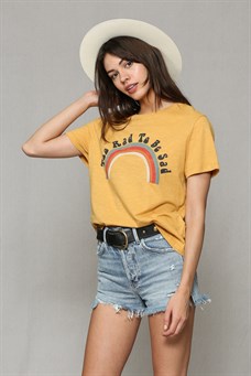 Happy Days Tee - Sunflower Story Boutique